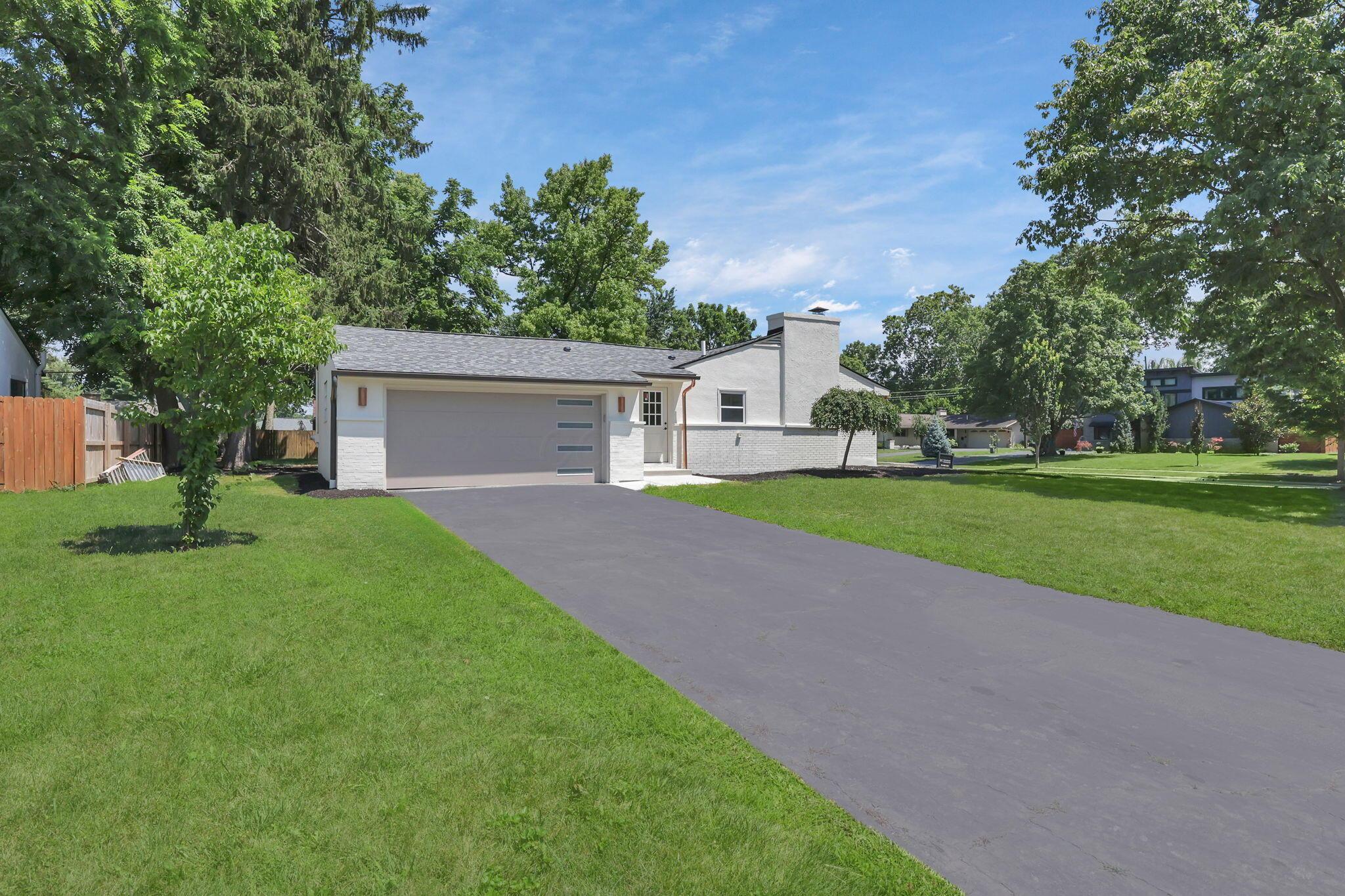 Columbus, Ohio 43220, United States, 4 Bedrooms Bedrooms, ,3 BathroomsBathrooms,Residential,Active,181106