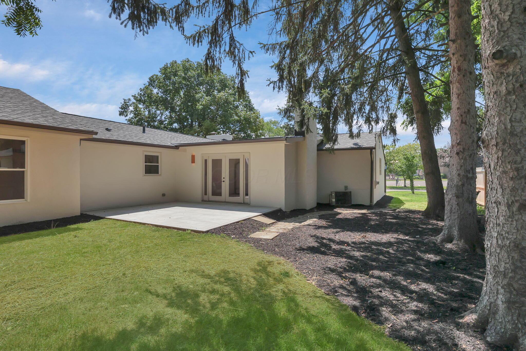 Columbus, Ohio 43220, United States, 4 Bedrooms Bedrooms, ,3 BathroomsBathrooms,Residential,Active,181106