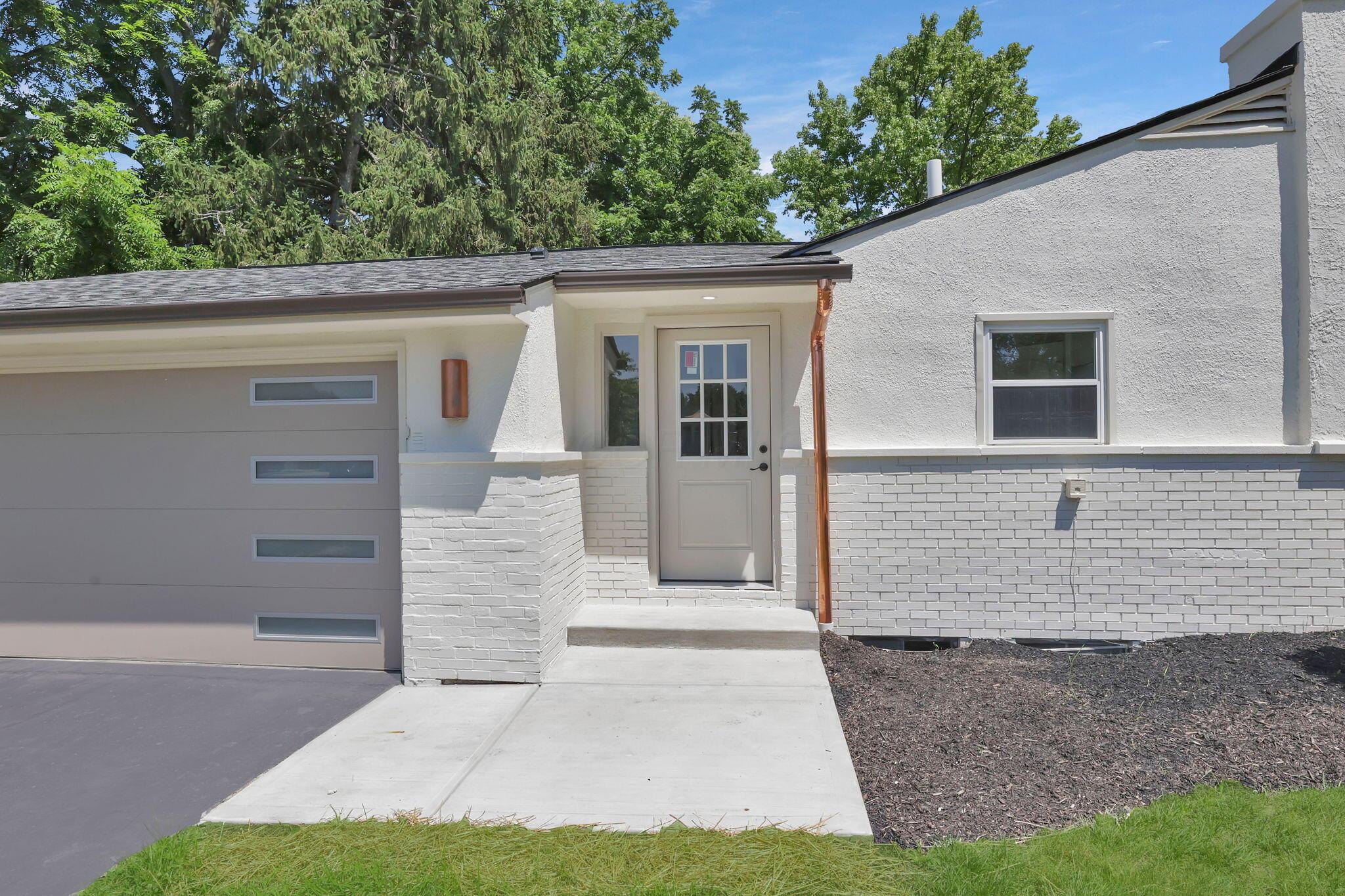 Columbus, Ohio 43220, United States, 4 Bedrooms Bedrooms, ,3 BathroomsBathrooms,Residential,Active,181106