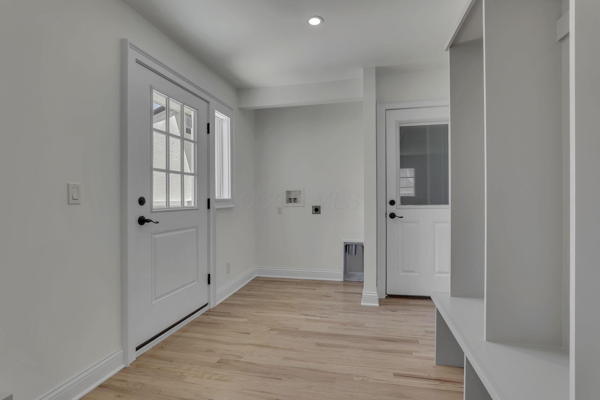 Columbus, Ohio 43220, United States, 4 Bedrooms Bedrooms, ,3 BathroomsBathrooms,Residential,Active,181106