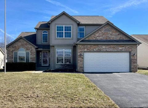 Photo of 4032 Ponds Edge Street Street, Grove City, OH 43123 (MLS # 226007200)