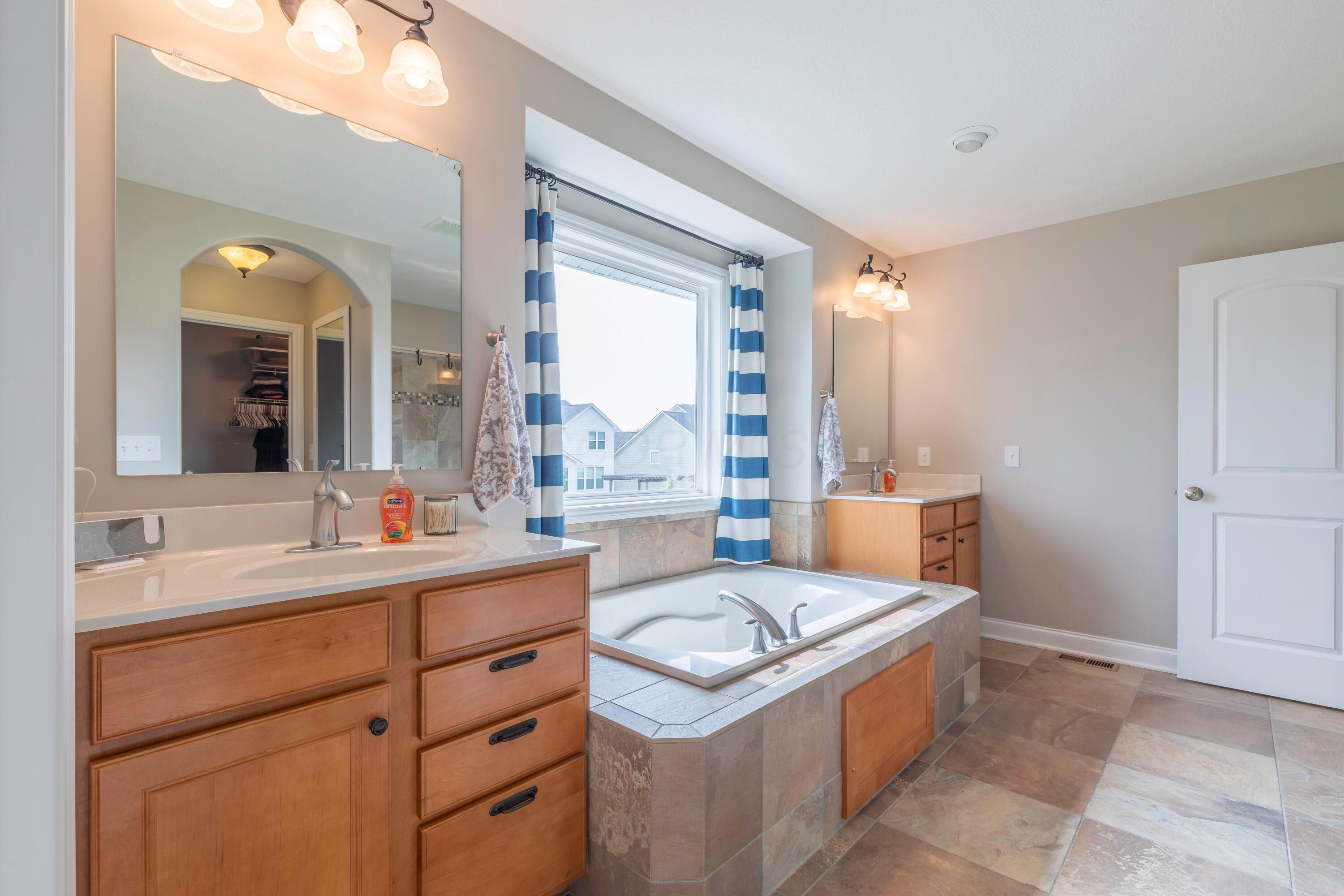 311 Gelder Drive, Delaware, Ohio image 29