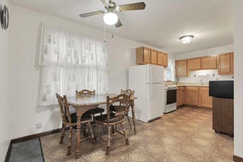 Tiny photo for 206 Summit Road, Thornville, OH 43076 (MLS # 226000568)