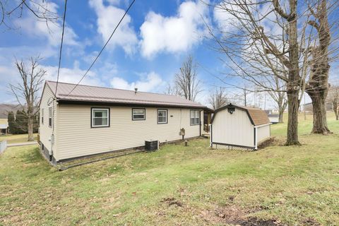 Tiny photo for 206 Summit Road, Thornville, OH 43076 (MLS # 226000568)