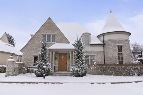 Photo of 3414 Loire Lane, Columbus, OH 43221 (MLS # 226006097)