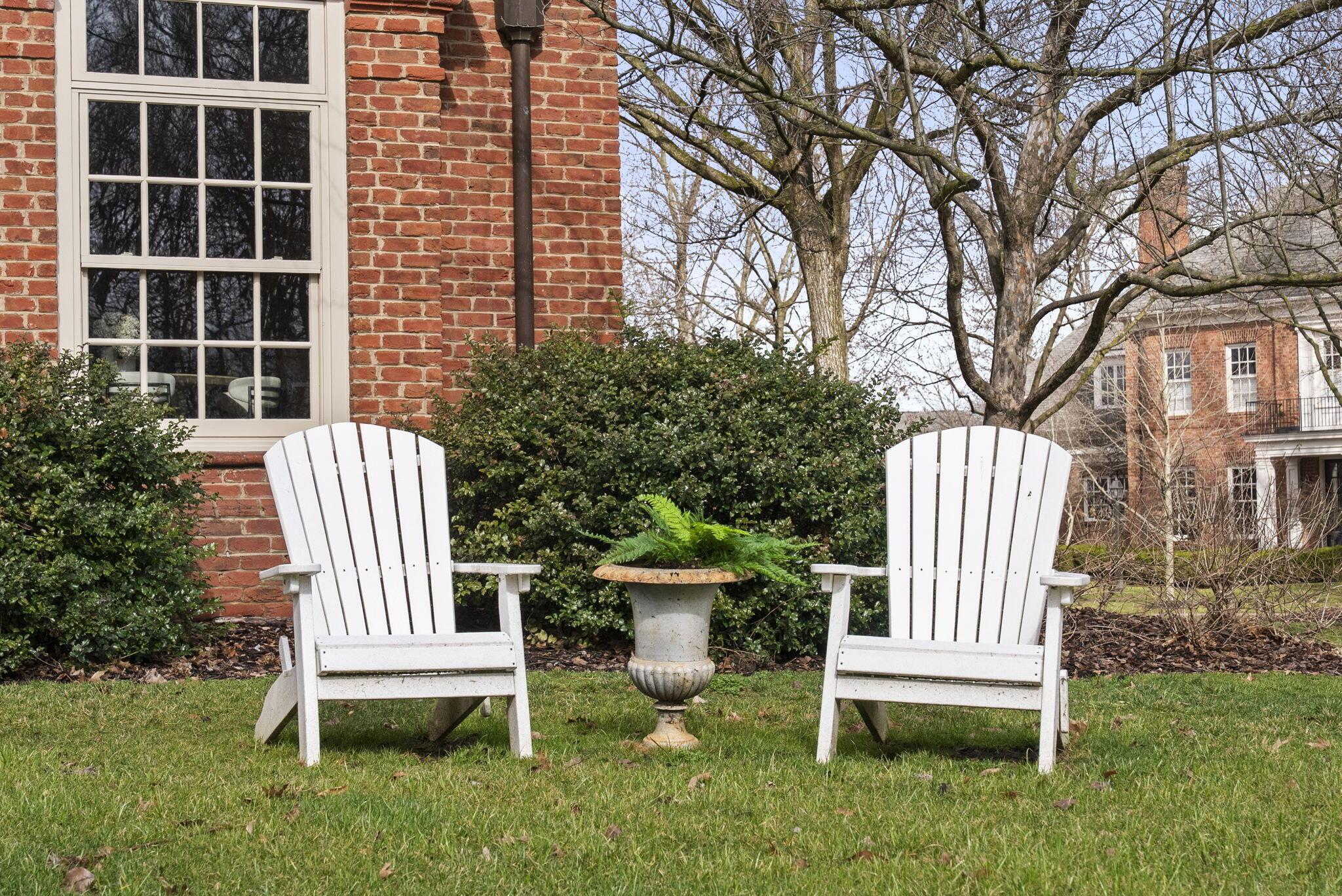 7286 Lambton Green N