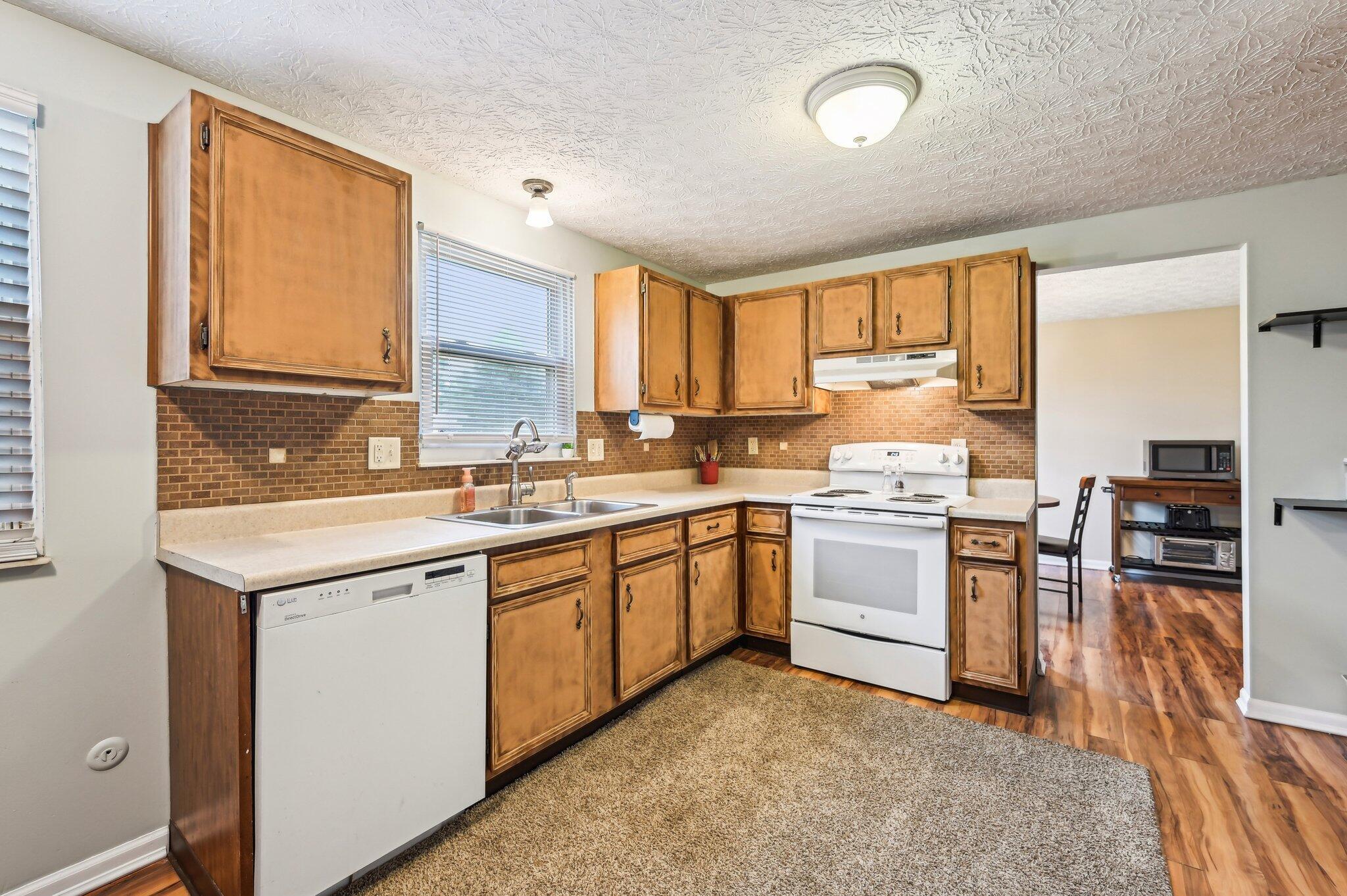6588 Ethan Drive, Reynoldsburg, Ohio image 6