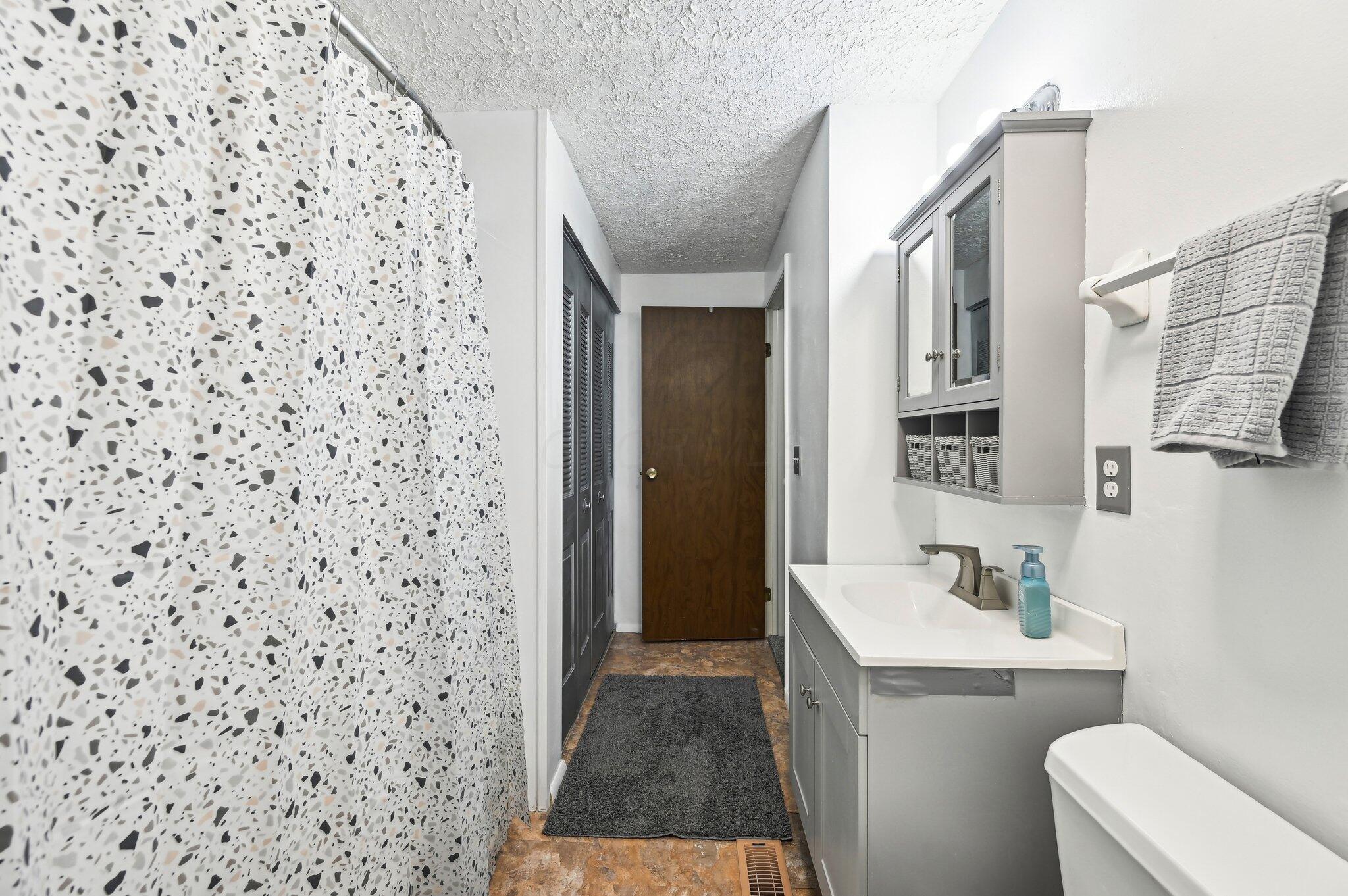 6588 Ethan Drive, Reynoldsburg, Ohio image 23