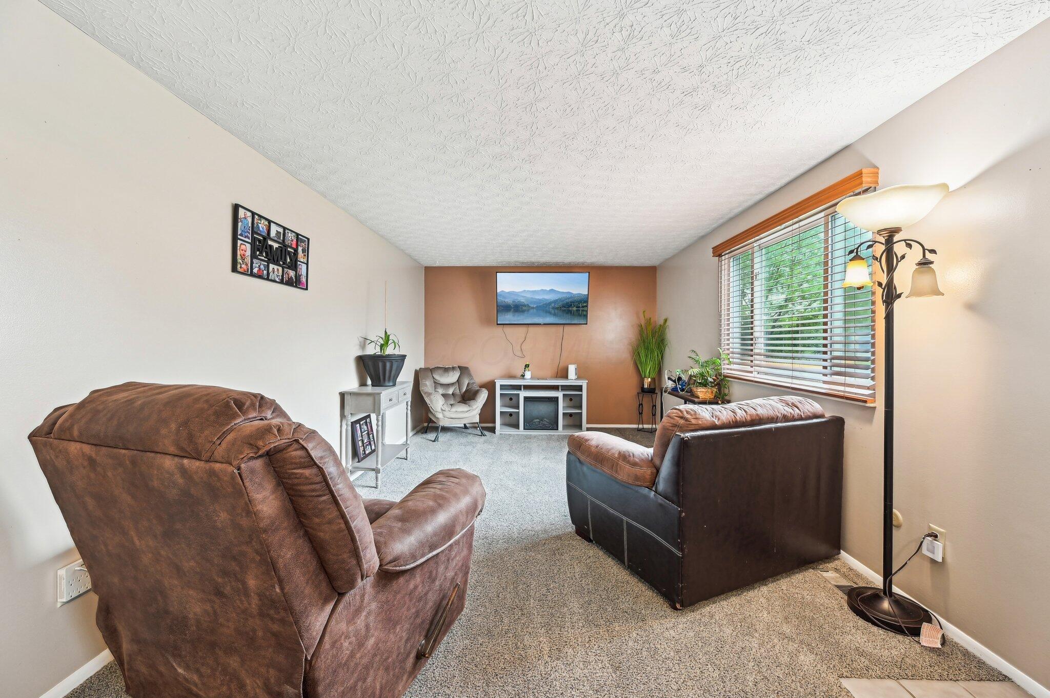 6588 Ethan Drive, Reynoldsburg, Ohio image 16