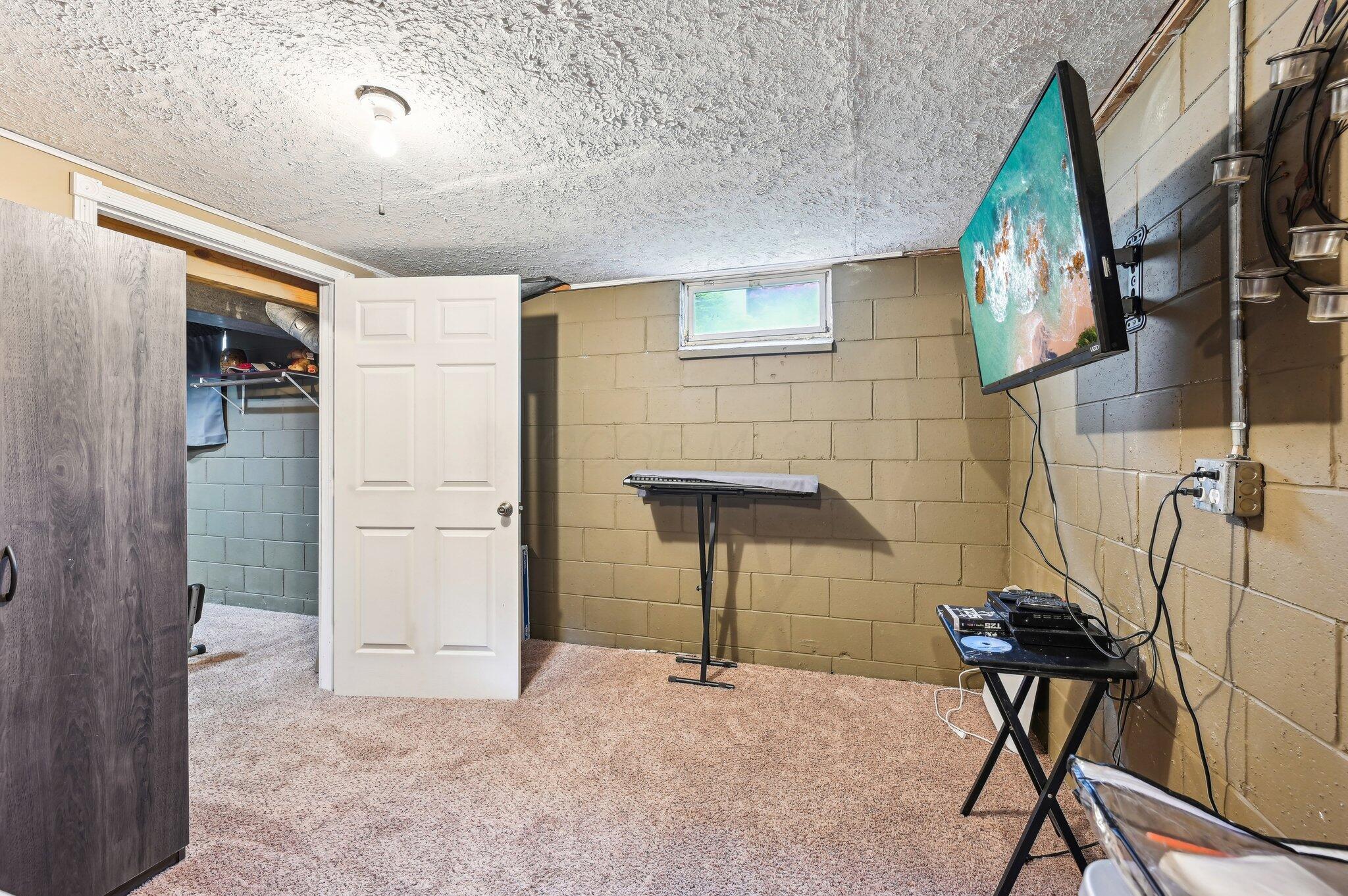 6588 Ethan Drive, Reynoldsburg, Ohio image 30