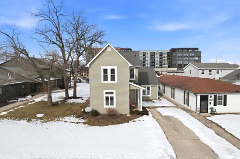 Photo of 1374 Ida Avenue, Columbus, OH 43212 (MLS # 226004559)