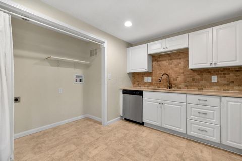 Tiny photo for 1496 Mariner Drive, Reynoldsburg, OH 43068 (MLS # 225037422)