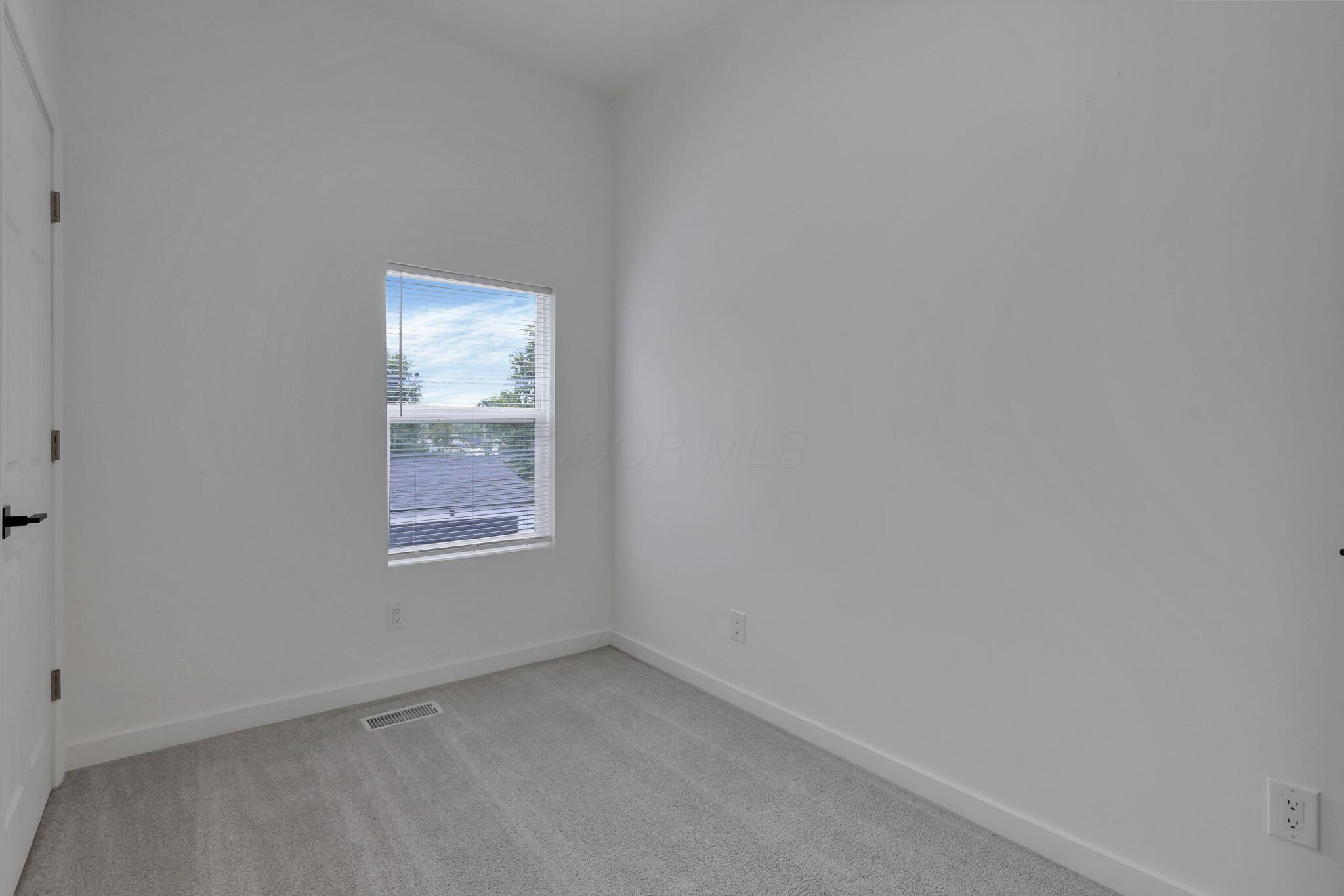 672 Silver Street, Marion, Ohio image 32