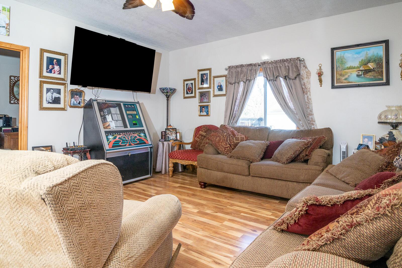 3551 Groveport East Road, Columbus, Ohio image 15