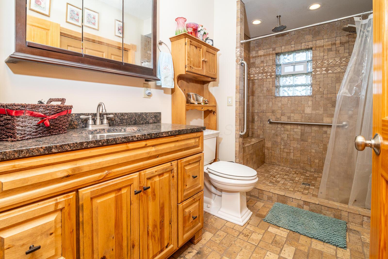 3551 Groveport East Road, Columbus, Ohio image 17