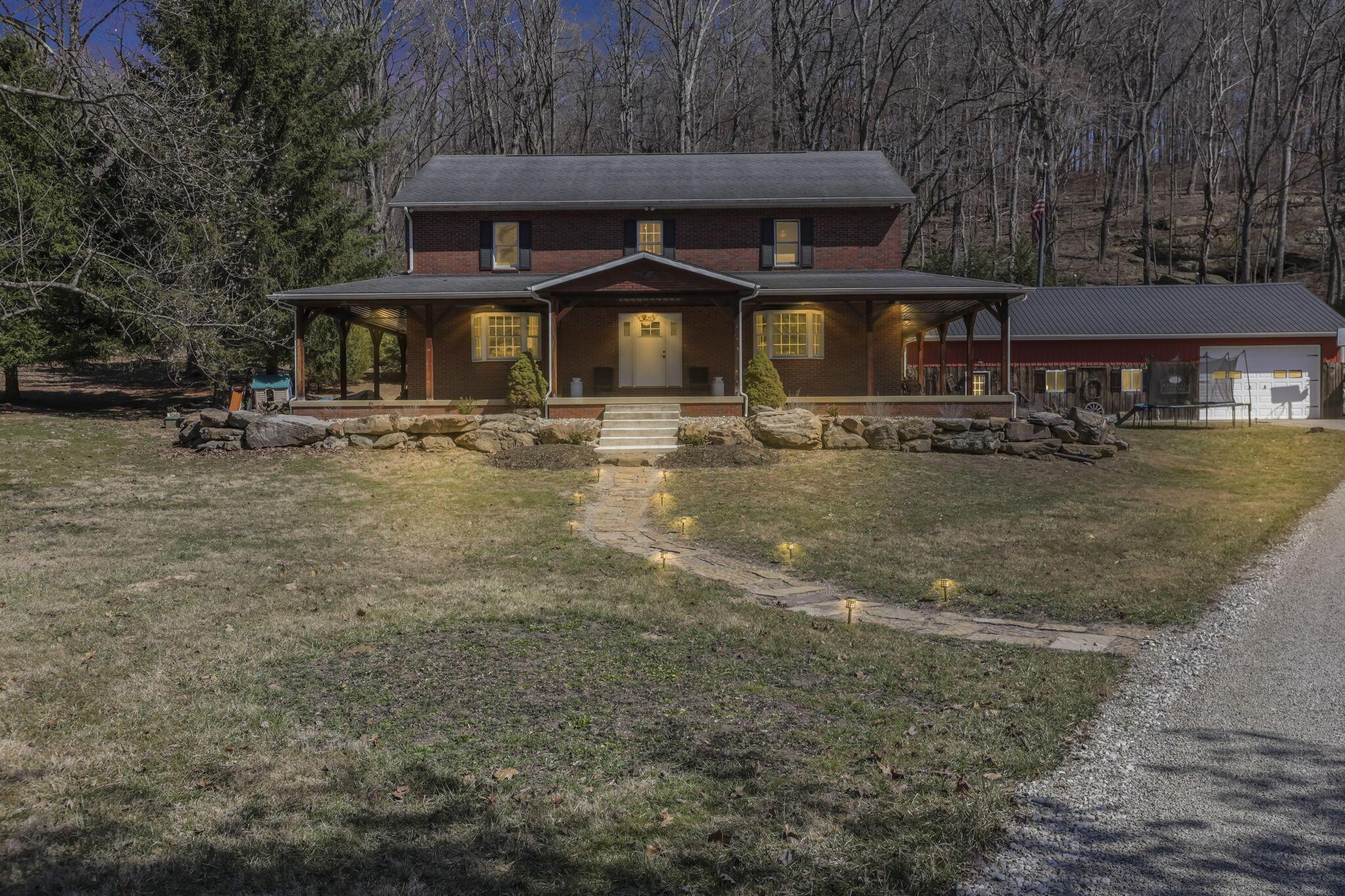 9565 Rainrock Road, Newark, Ohio image 2