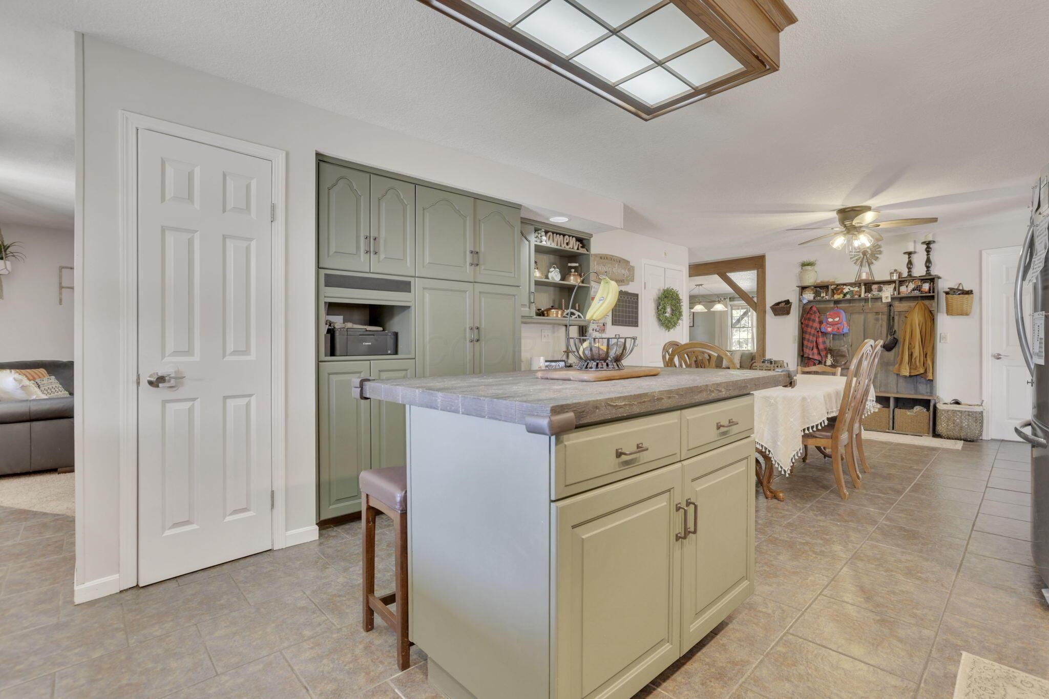 9565 Rainrock Road, Newark, Ohio image 31
