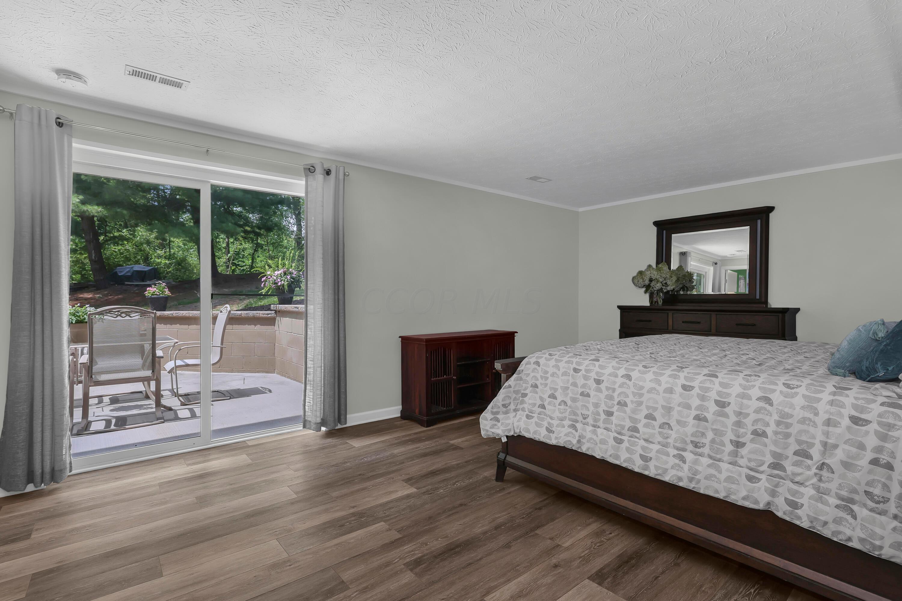 1060 S Watkins Road, Alexandria, Ohio image 30