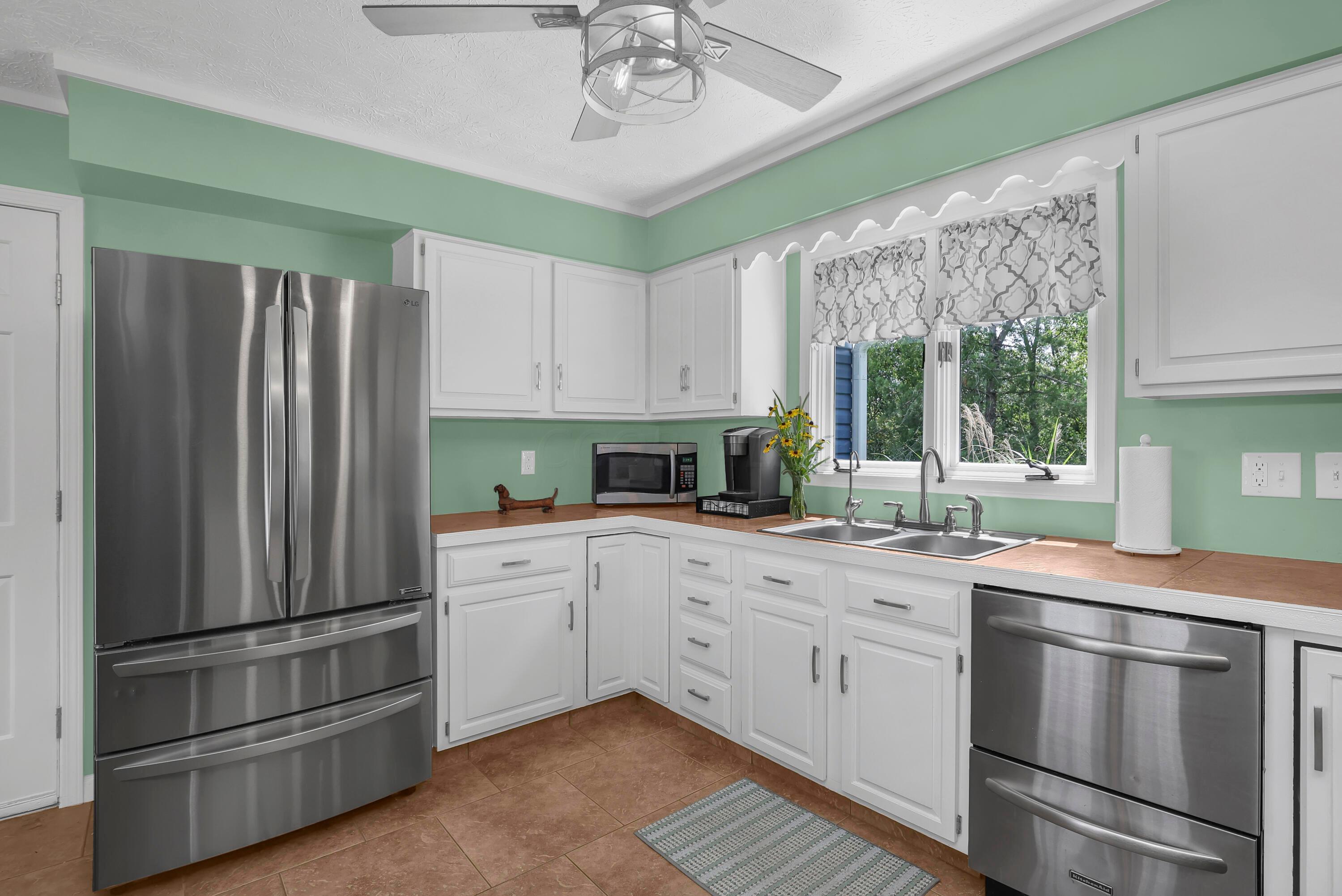 1060 S Watkins Road, Alexandria, Ohio image 5