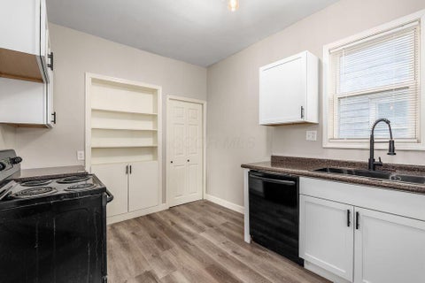 Tiny photo for 2115 Sullivant Avenue, Columbus, OH 43223 (MLS # 226033897)