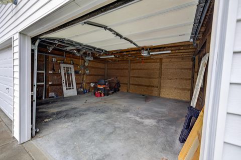 Tiny photo for 810 Highland Avenue, Cambridge, OH 43725 (MLS # 226014219)