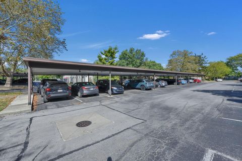Tiny photo for 652 Olde Towne Avenue 9-652 G #9-652 G, Columbus, OH 43214 (MLS # 225035634)