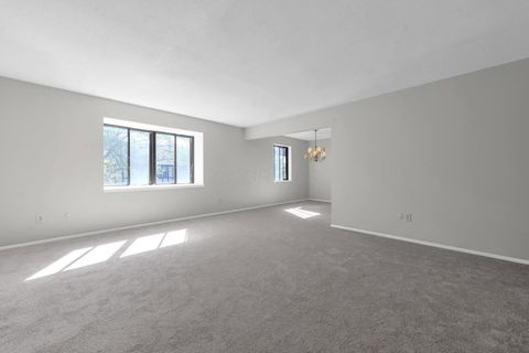 Tiny photo for 652 Olde Towne Avenue 9-652 G #9-652 G, Columbus, OH 43214 (MLS # 225035634)