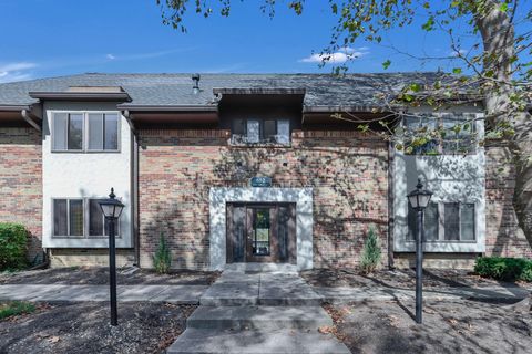 Tiny photo for 652 Olde Towne Avenue 9-652 G #9-652 G, Columbus, OH 43214 (MLS # 225035634)
