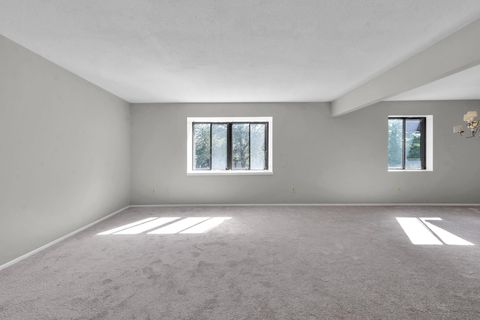 Tiny photo for 652 Olde Towne Avenue 9-652 G #9-652 G, Columbus, OH 43214 (MLS # 225035634)