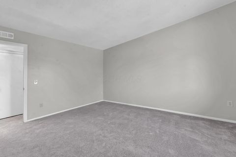 Tiny photo for 652 Olde Towne Avenue 9-652 G #9-652 G, Columbus, OH 43214 (MLS # 225035634)