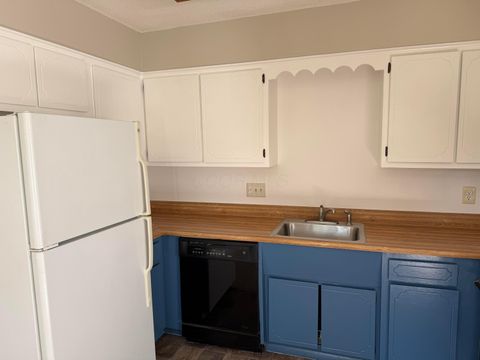 Tiny photo for 652 Olde Towne Avenue 9-652 G #9-652 G, Columbus, OH 43214 (MLS # 225035634)