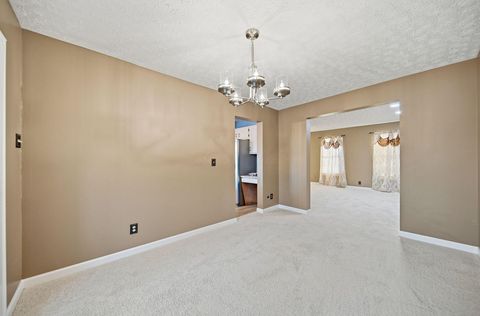 Tiny photo for 5562 Oldwynne Road, Hilliard, OH 43026 (MLS # 225045256)