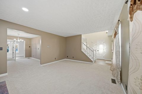 Tiny photo for 5562 Oldwynne Road, Hilliard, OH 43026 (MLS # 225045256)