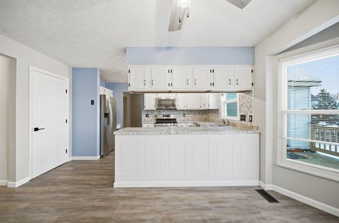 Tiny photo for 5562 Oldwynne Road, Hilliard, OH 43026 (MLS # 225045256)