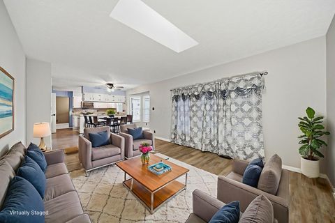 Tiny photo for 5562 Oldwynne Road, Hilliard, OH 43026 (MLS # 225045256)