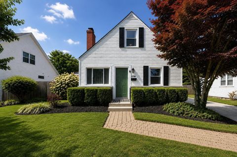 Photo of 2799 Brandon Road, Upper Arlington, OH 43221 (MLS # 226015897)