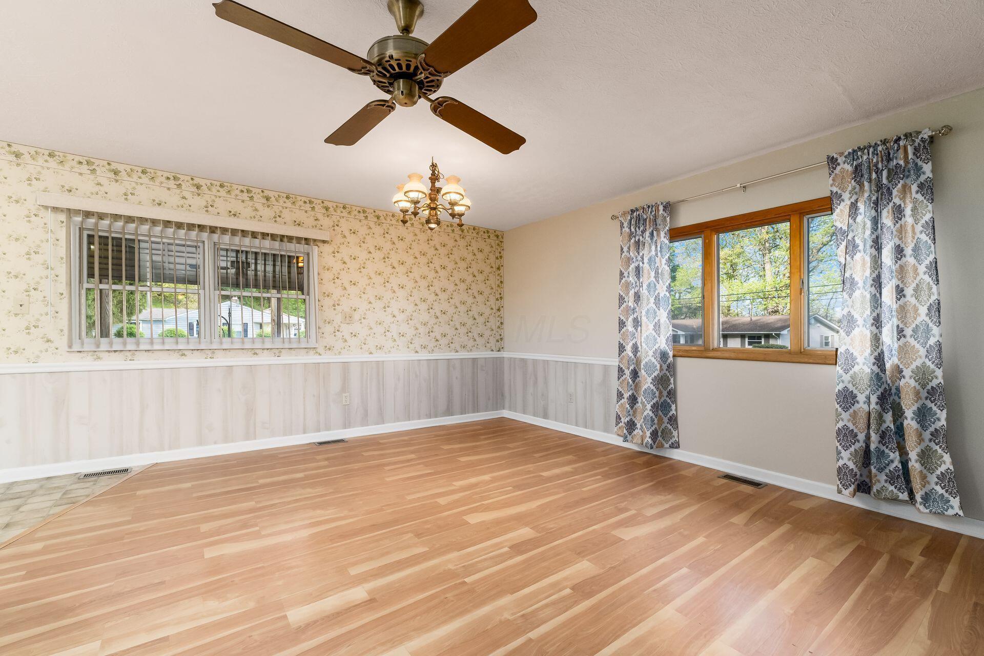 125 Lynwood Lane, Lancaster, Ohio image 7