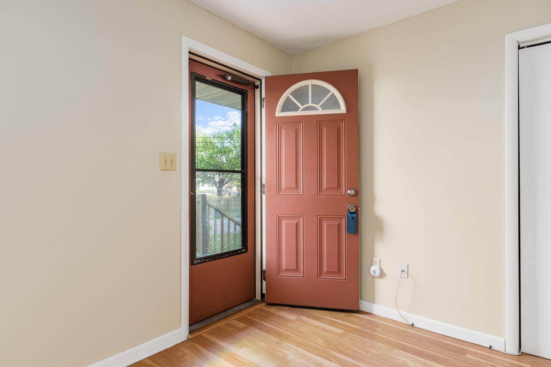 125 Lynwood Lane, Lancaster, Ohio image 4