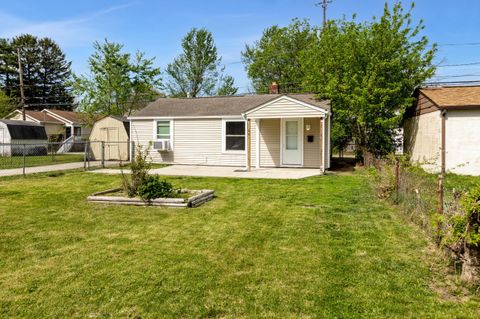 Photo of 601 Westphal Avenue, Columbus, OH 43213 (MLS # 226012822)