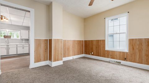 Tiny photo for 76 Oakwood Avenue, Newark, OH 43055 (MLS # 225037362)