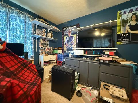 Tiny photo for 1274 Auburn Avenue, Barberton, OH 44203 (MLS # 225040250)