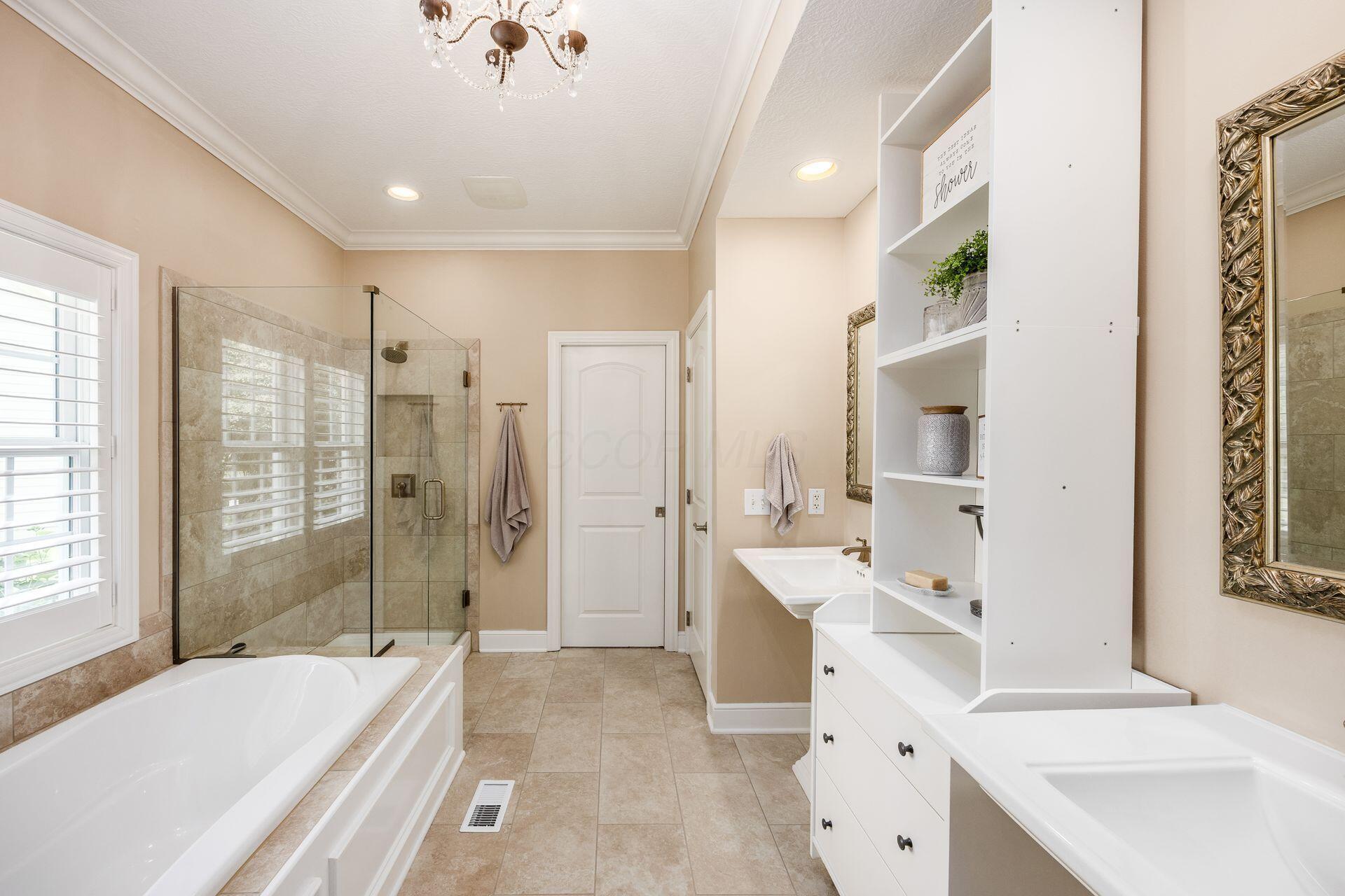 7908 Coldwater Drive, Powell, Ohio image 27