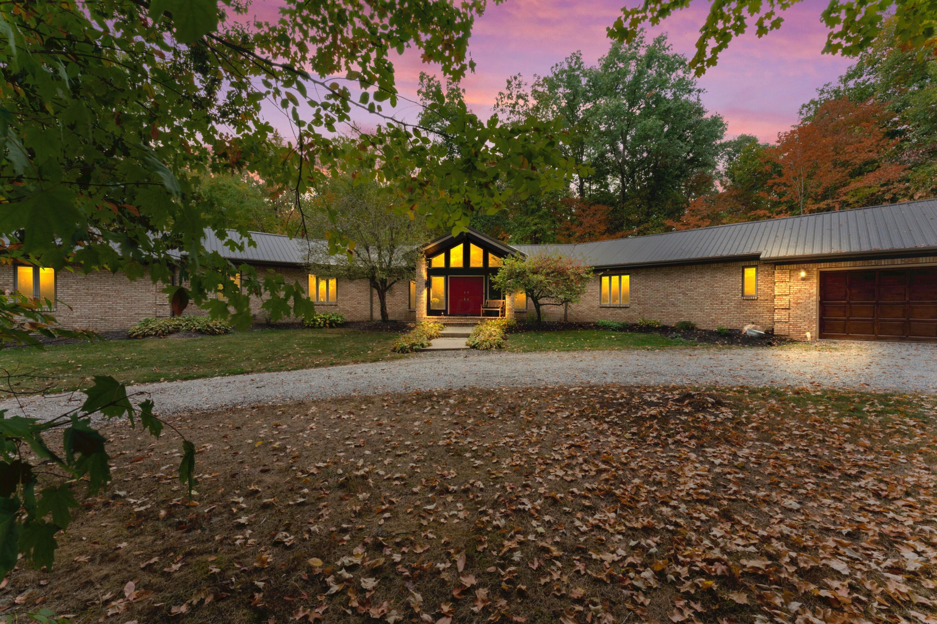 9692 Refugee Road, Pataskala, Ohio image 1