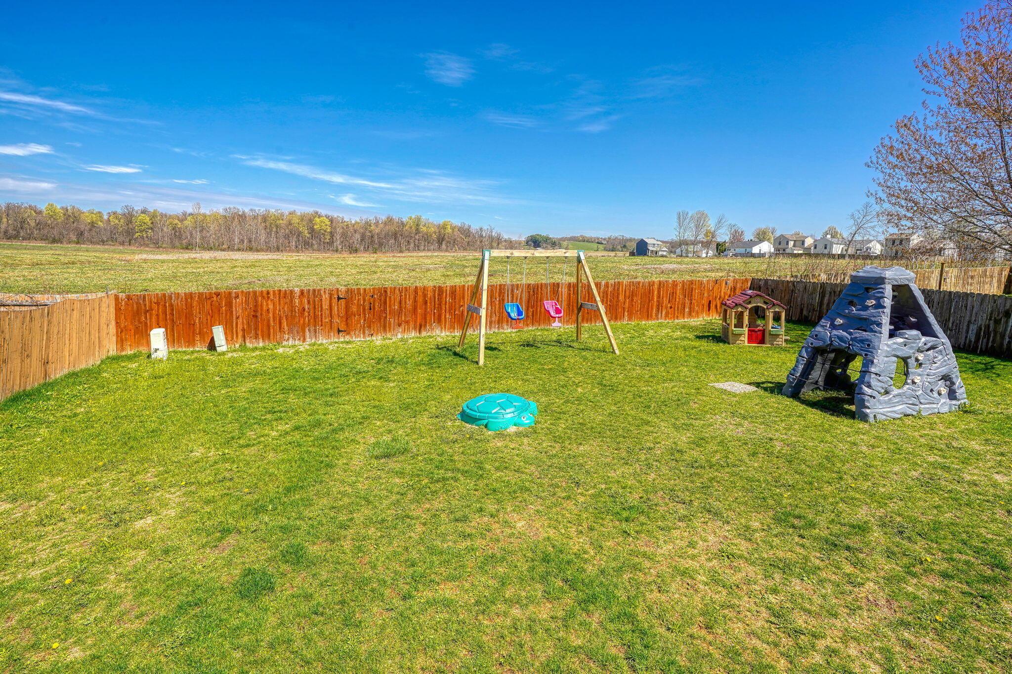 2655 Cross Creek Avenue, Lancaster, Ohio image 36