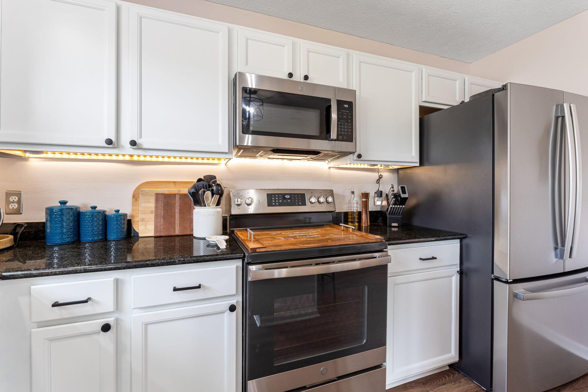588 Herrogate Square, Pickerington, Ohio image 16