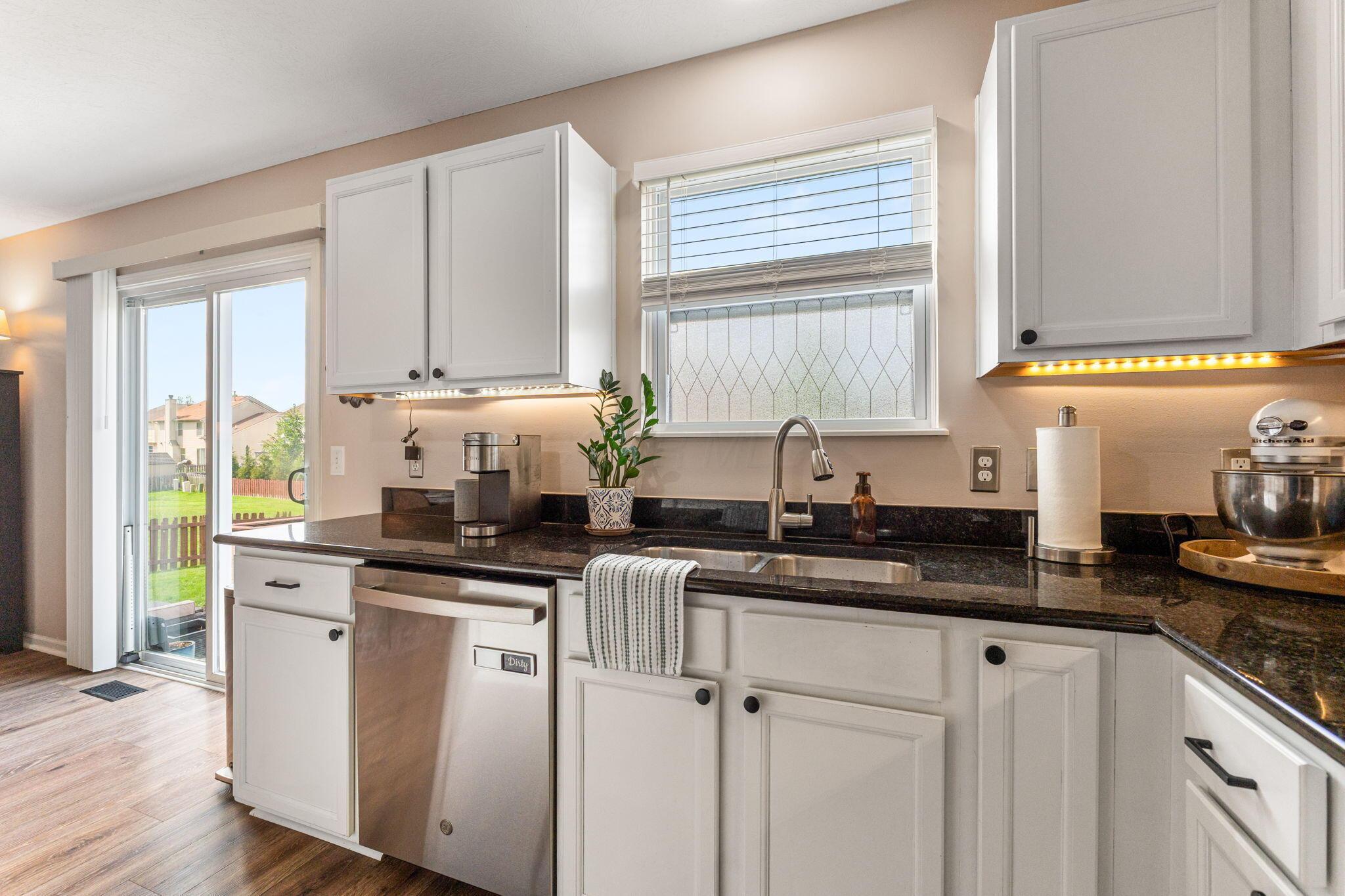 588 Herrogate Square, Pickerington, Ohio image 17
