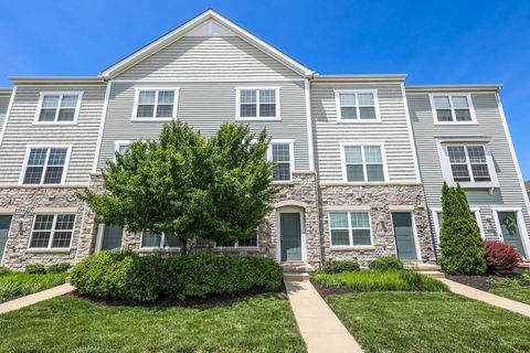 Photo of 5726 Hayden Run Boulevard, Dublin, OH 43016 (MLS # 226018388)