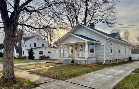 Photo of 67 N 31st Street, Newark, OH 43055 (MLS # 226000880)