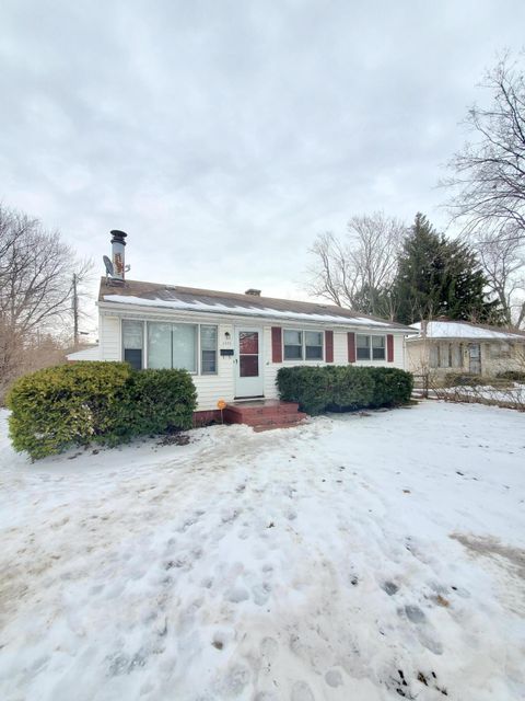 Photo of 3353 Towers Court S, Columbus, OH 43227 (MLS # 225043584)