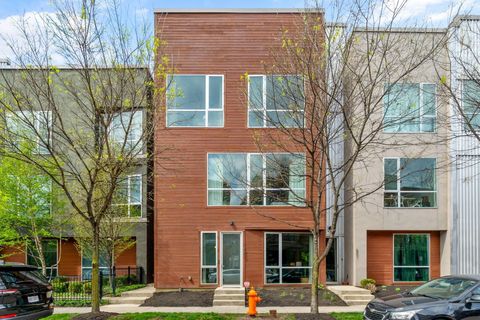 Photo of 799 N 6th Street, Columbus, OH 43215 (MLS # 226011790)